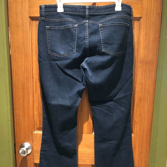 Gap Boot-Cut Denim Jeans - Picture 3 of 5